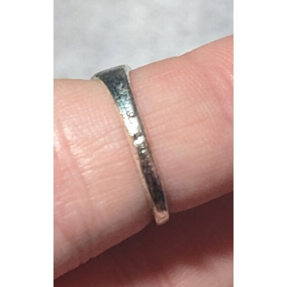 Gothic Skeleton Hand Silver Tone Fashion Ring Size 5 1/2 - Picture 13 of 14